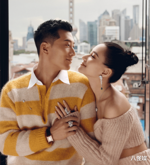 窦骁|窦骁何超莲挽手逛街买零食，温柔提醒女友戴口罩，恩爱十足