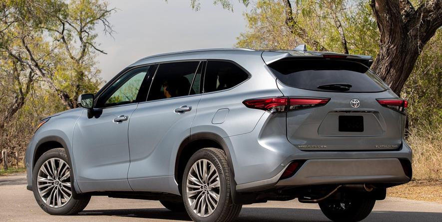 我已是短发|开完大众揽境,再对比新款汉兰达,发现大众和丰田的差距不一般