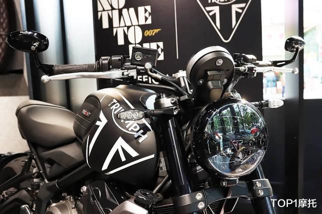 |最便宜的三缸 凯旋Trident 660实拍 适合小个子骑