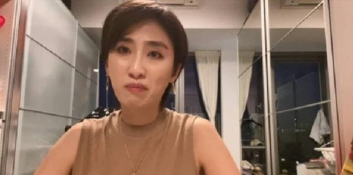 符晓薇|女星一年流产两次，第二次怀上“畸胎”，无鼻骨就算了，肠子还外露！