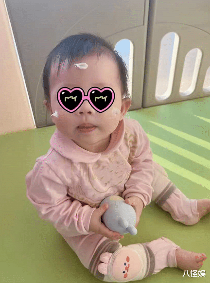 杜淳|王灿晒母女温馨合照，8个月小蛋饺越长越像爸爸，成女版小杜淳