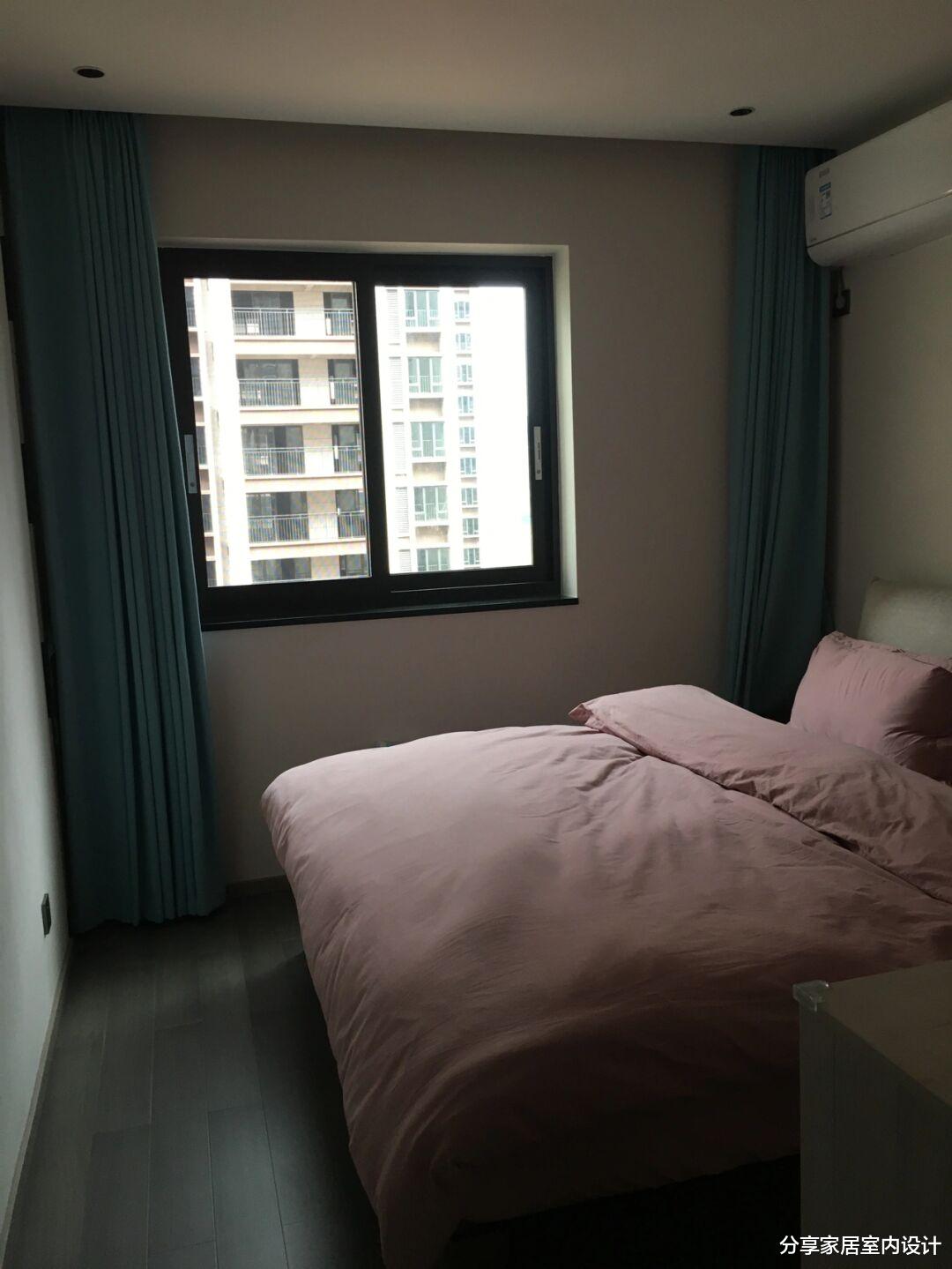 她家首套新房，全屋装修非常简单，三代同堂生活在一起很幸福！