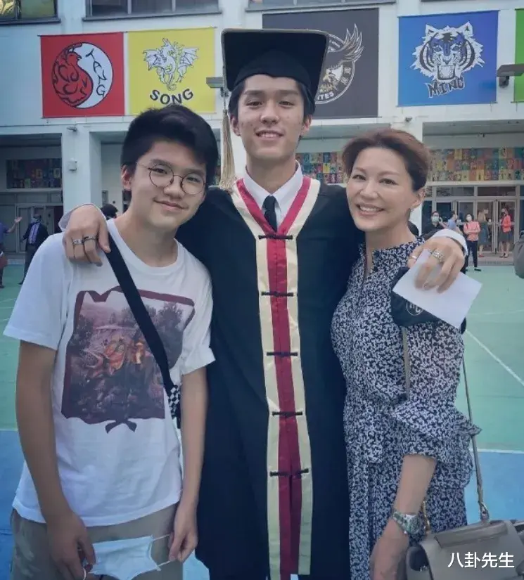 王一博|9位“哥哥”的孩子颜值：林晓峰儿子高185，赵文卓女儿小眼睛