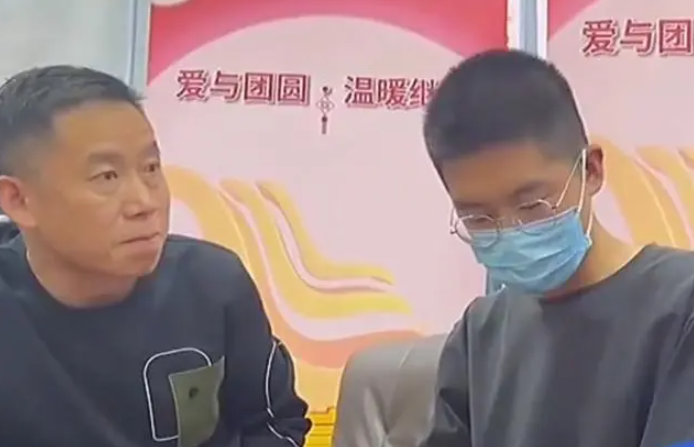 社交平台|孙卓学校尘埃落定，班主任“王妈妈”功不可没，买家态度叫人气愤