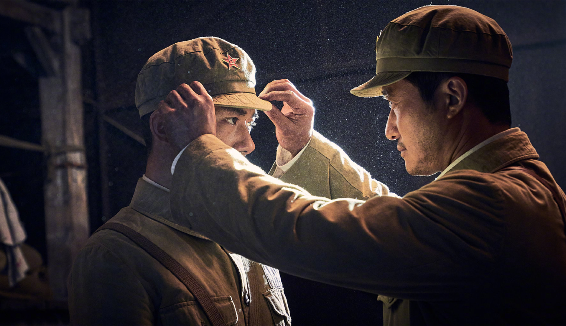 长津湖|《长津湖》老兵为什么不给伍万里子弹？看看他们的对话就知道了