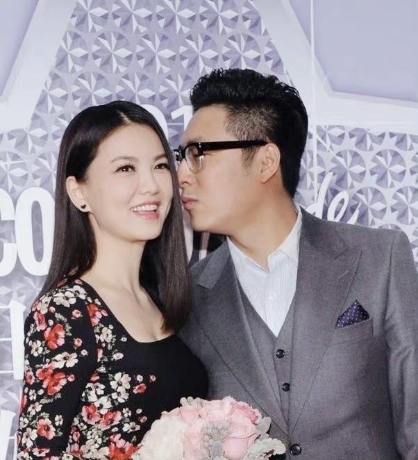 罗云熙|王岳伦深夜宣布离婚，还爆料李湘有新欢，被吐槽后立马删除动态