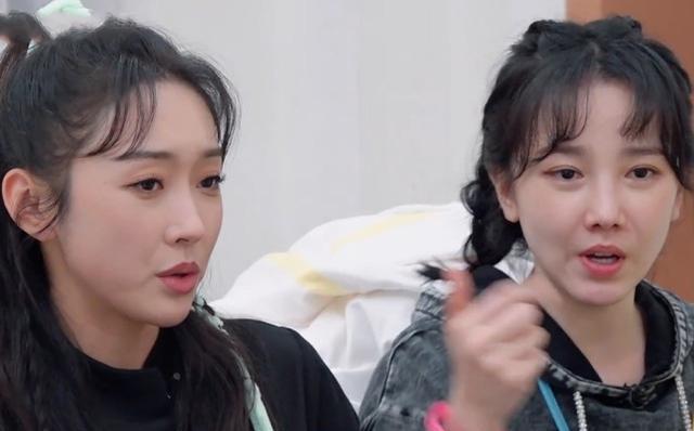 大宅门|张馨予太拿自己当回事，有意无意提到于小彤，陈小纭反应让人心疼