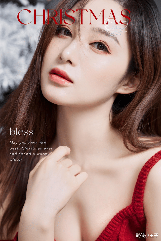 圣诞节|孙嘉璐圣诞大片暖冬氛围感拉满，超甜wink简直萌杀