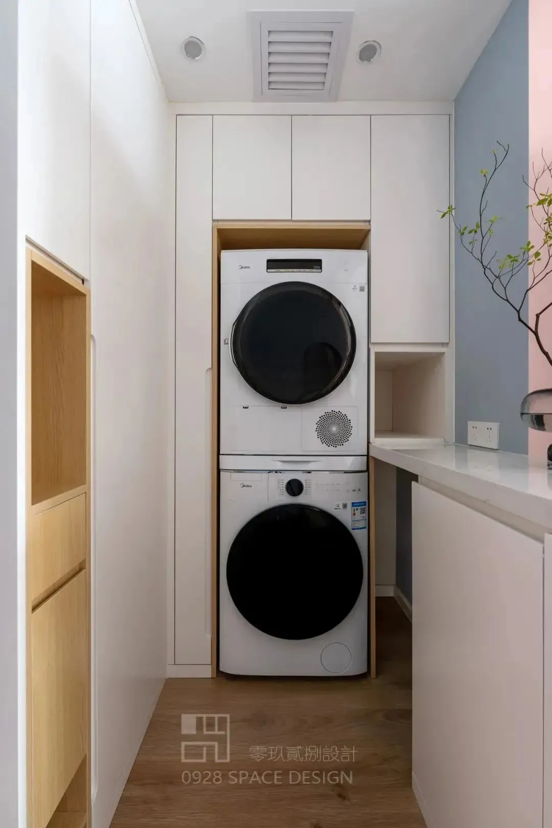 30㎡公寓装修,全屋通透敞亮大气,一进门就被惊艳了