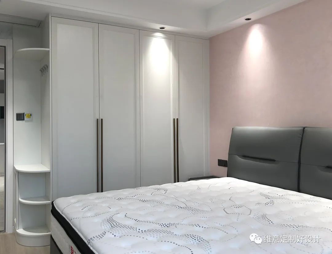 客厅坚决不打柜子,全屋无主灯,这套房子不只变大10㎡