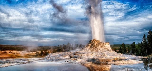火山 黄石超级火山，地球上最大的“火药桶”，到底有多恐怖？