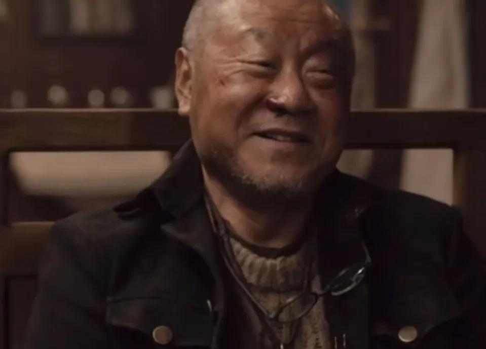 日本|日本观众看铁道英雄后鞠躬道歉, 中国网友: 尊重, 但我们没资格原谅