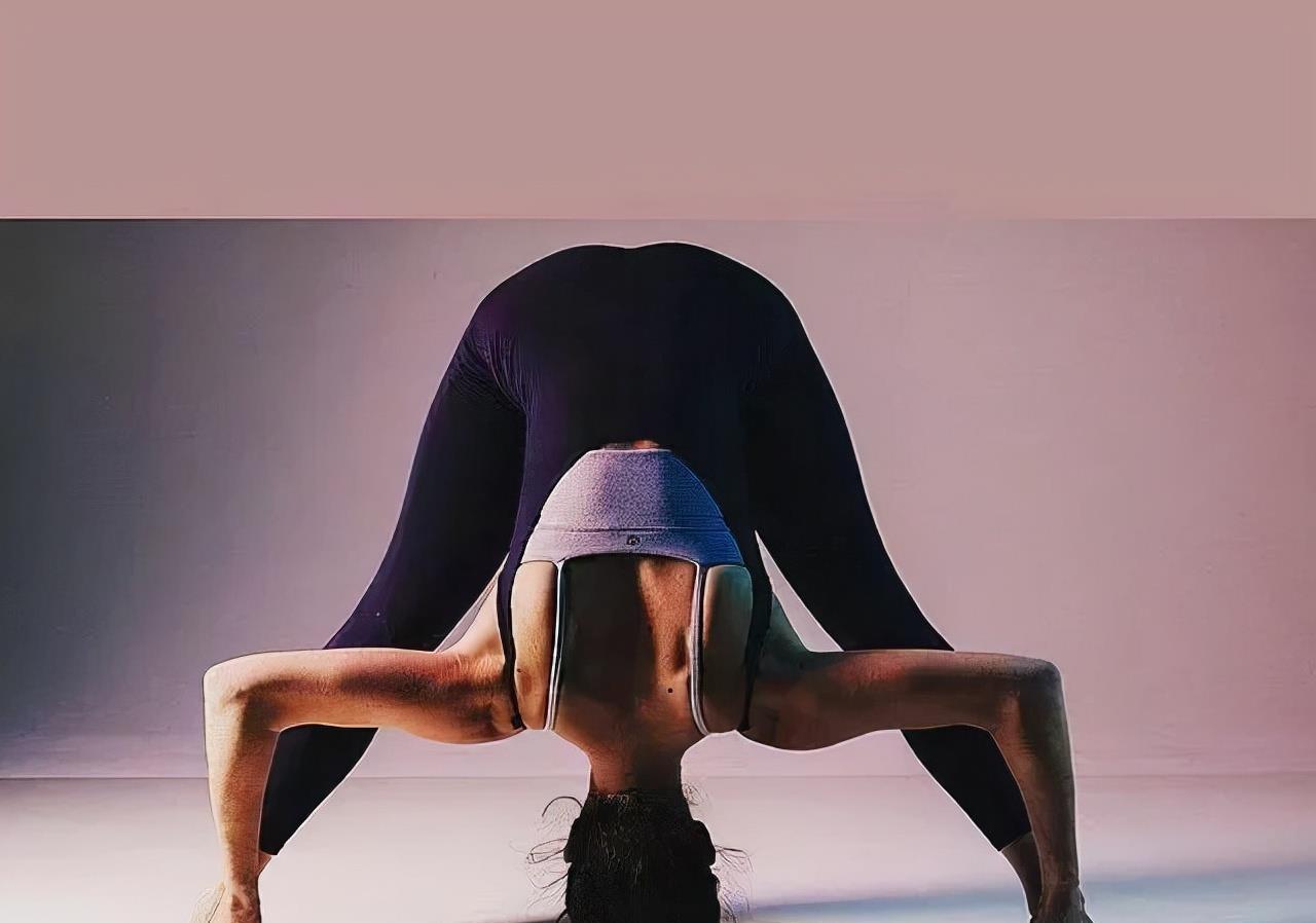 养生|瑜伽站立前屈的6种辅助方法,每一种都能帮你加深前屈幅度!