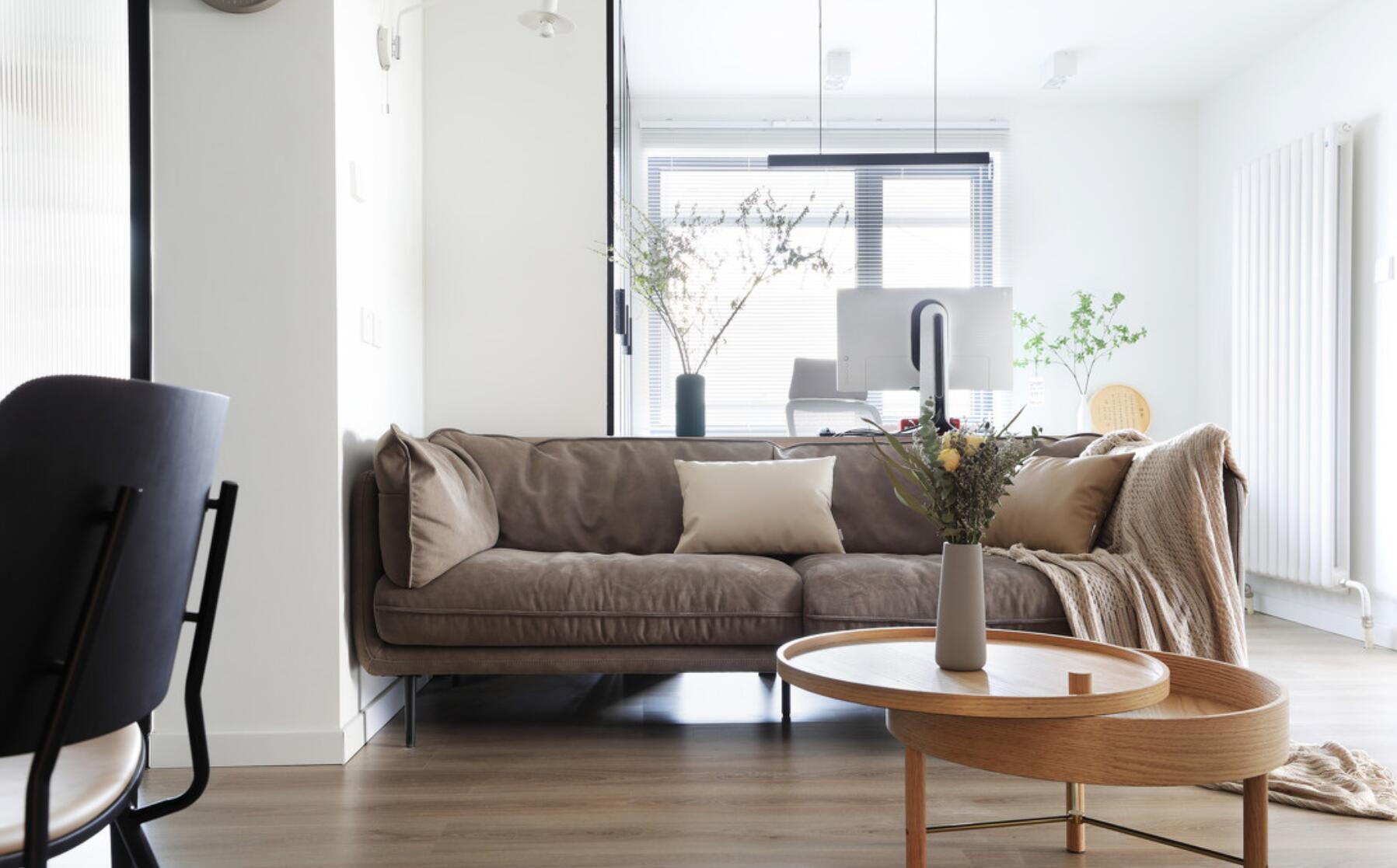 小拾谈装修|玄关做转角柜，客厅一分为二，这个家我看不到一点浪费，太实用了