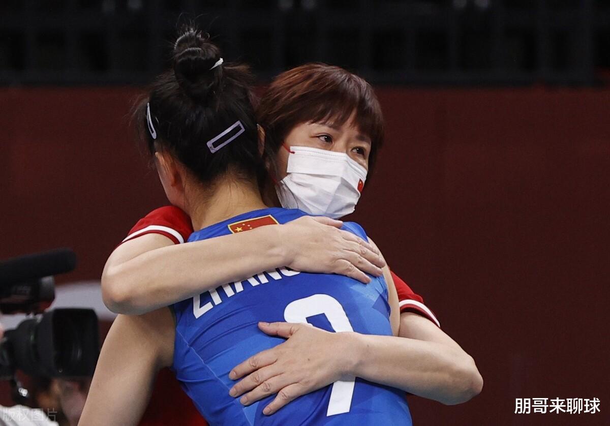 浓烈难咽下|中国女排兵败东京奥运，郎平辞职后首度露面，透露出两大信号！