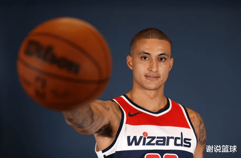 火箭队 BR策划三方交易，火箭或得到两新星，湖人弃将当添头？