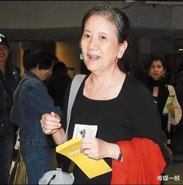 王力宏|王力宏妈妈李明姝的A面B面：掌控儿子经济对儿媳苛刻，甘为儿背锅