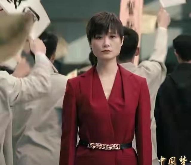 国庆晚会|国庆晚会女星造型：金晨裙子胸前吸睛，张韶涵公主裙仙气十足