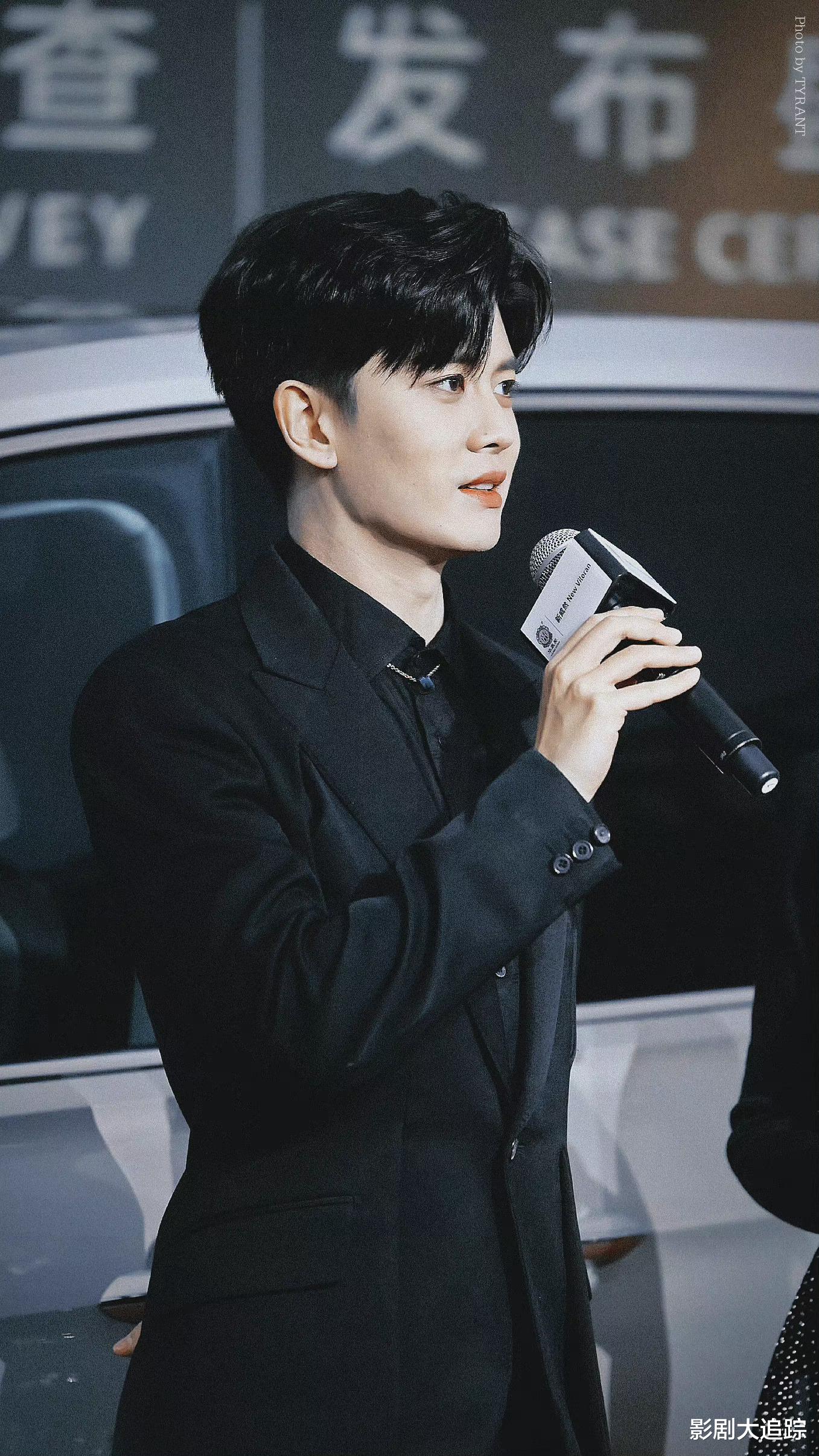 暮色心约|《暮色心约》开机，任嘉伦首次挑战作家角色，baby用颜值碾压一切