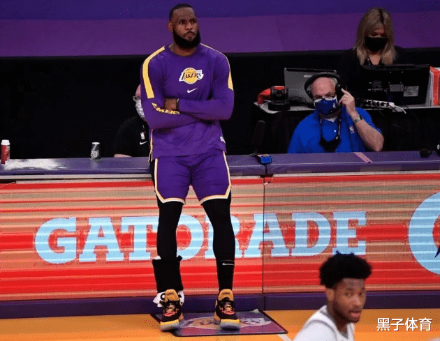 勒布朗·詹姆斯|仅2个月，詹姆斯从联盟第一人到英雄暮年！希尔一压改变NBA格局