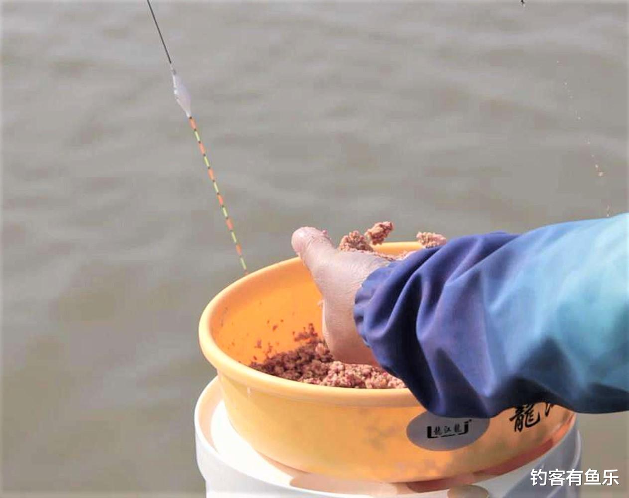 |钓鱼钓多钓少，打窝是关键，打窝方法不当，鱼窝也会成“死窝”