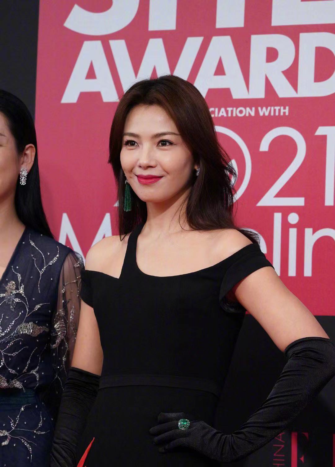 |女星最新红毯图曝光，看看你最中意哪一位