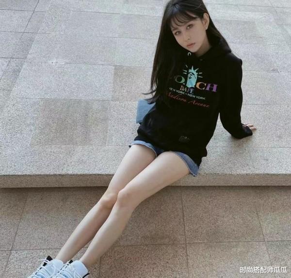 邱淑贞|邱淑贞女儿太有“料”了，穿旗袍裙撑得好满，好身材显露无疑