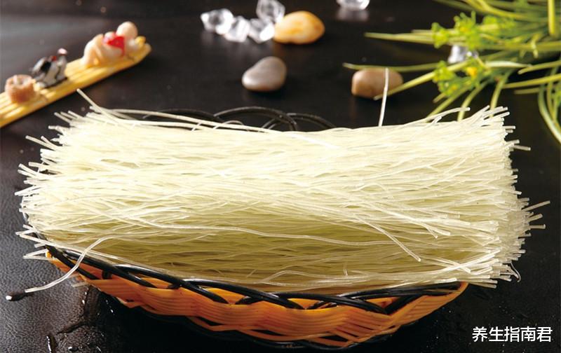 粉条买回家别着急吃！先用水泡上3分钟，有这个情况要立马扔掉