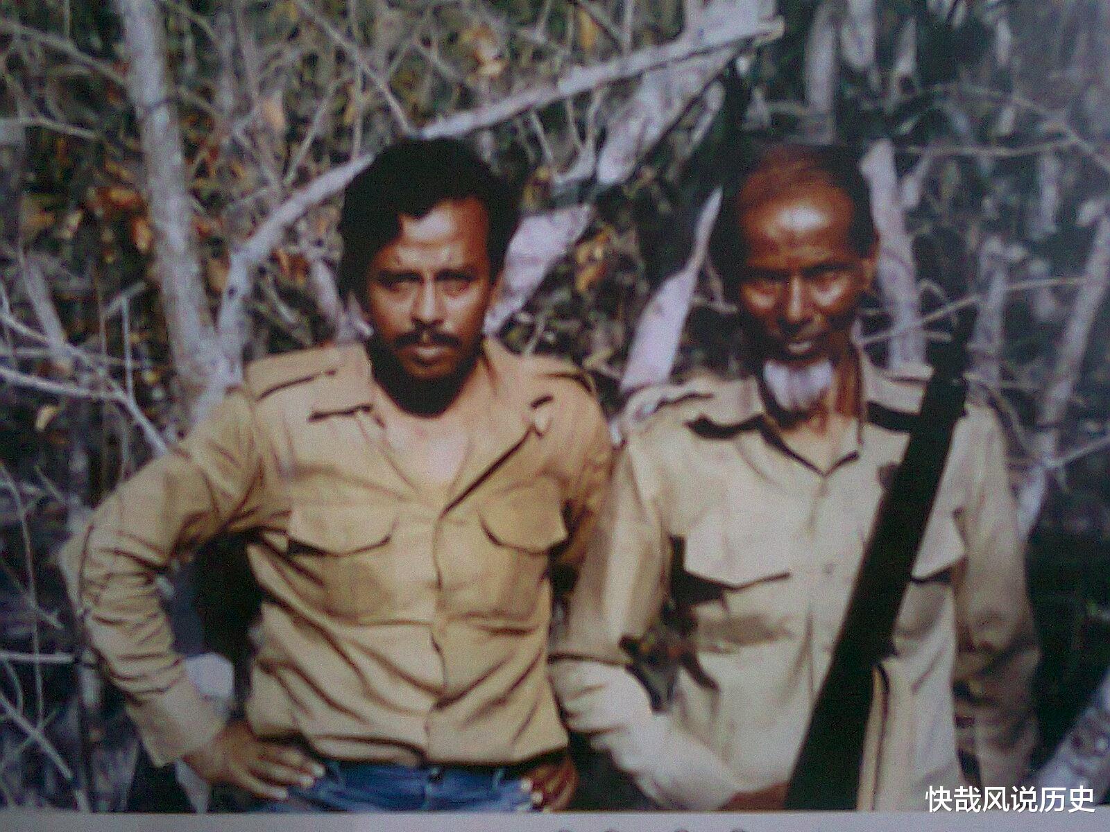 老虎 目睹父亲被咬死后，瘦弱的他拿起猎枪，一生杀死61头吃人虎