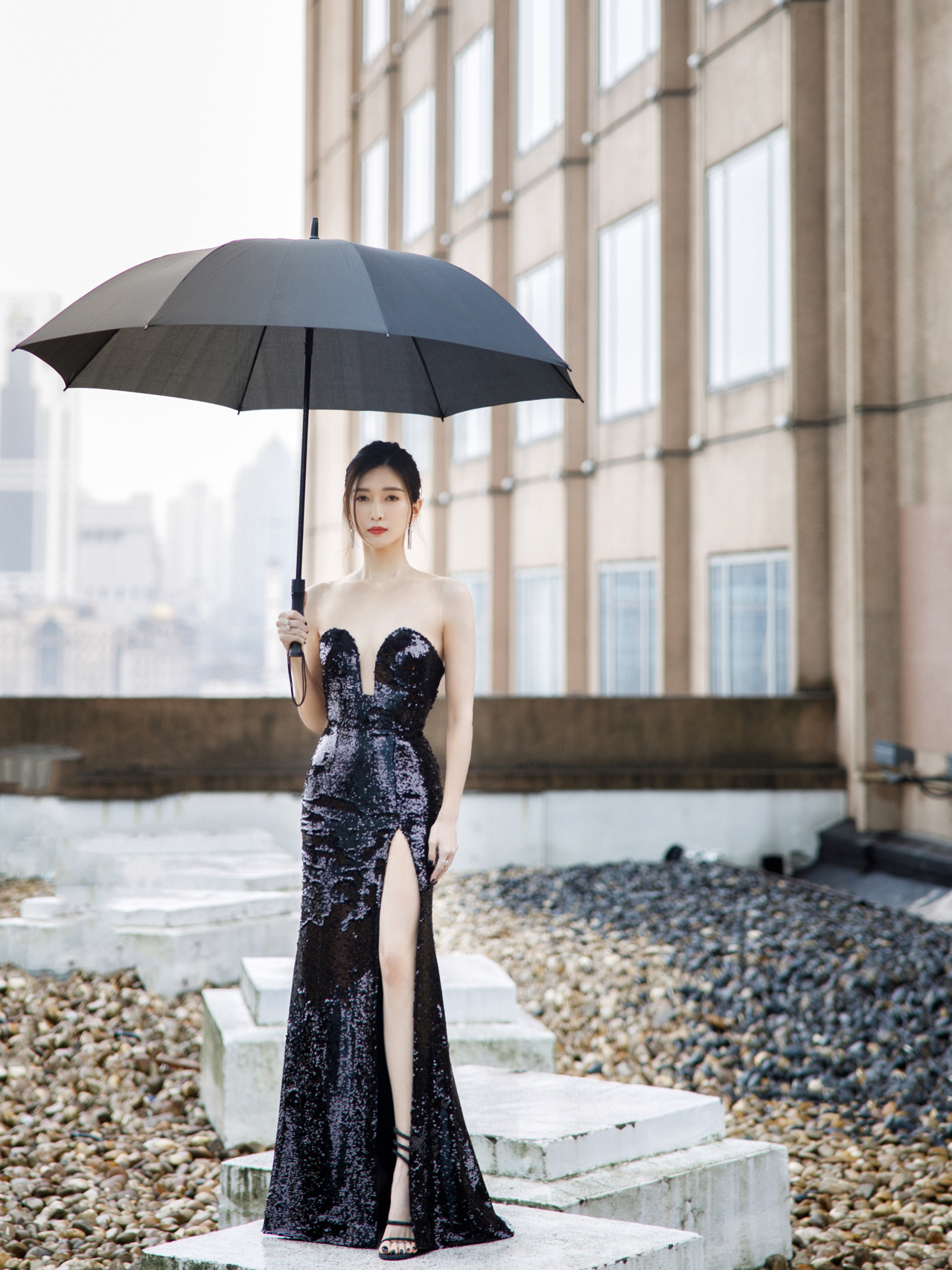 护肤品 江疏影这脸型妆容太有女人味了！Get修容技巧！让你减龄又气质.