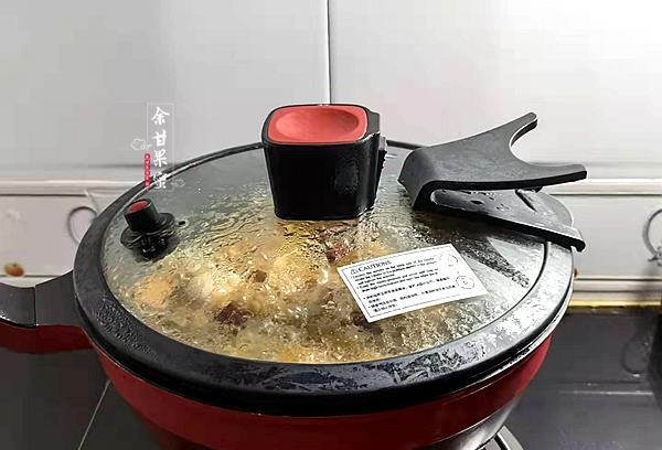 养花小娇娘|入秋后多吃这碱性食物，煎一煎加鸡腿同烧，鲜香软糯吃不腻