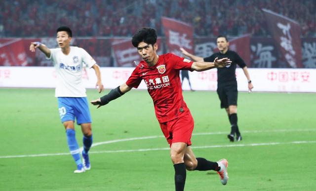 李霄鹏|晚上6点，李霄鹏选人引争议，5人被指没资格，独造13球神锋遭无视
