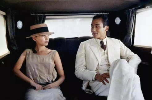 梁家辉|梁家辉的演技在全国能排老几？周润发曾说“他的戏我不一定能演”