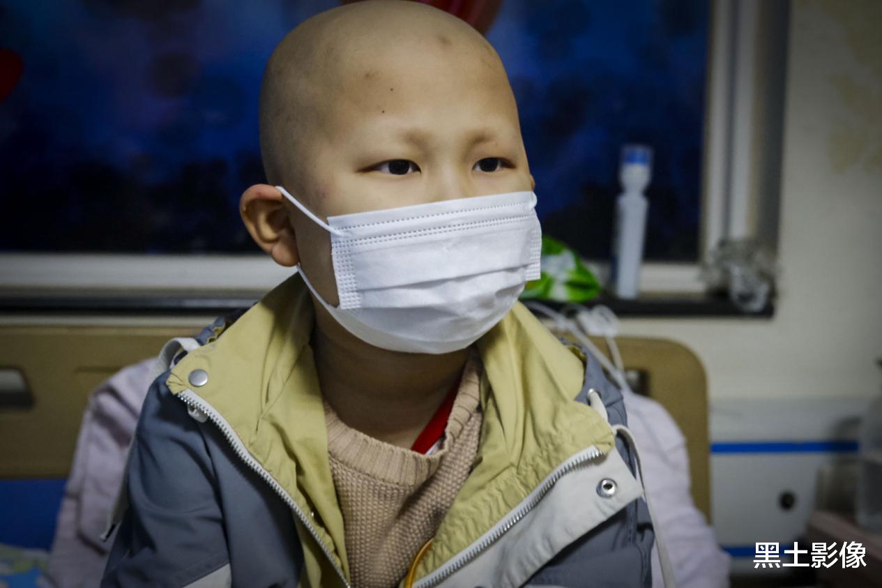 黑土影像 四川裸婚夫妻努力打拼小日子过得正美，孩子去趟医院结果悲剧了