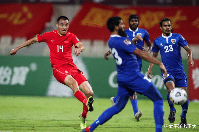 国足|5-0！国足一战跻身前2！出线形势一片光明：一关键数据高居榜首