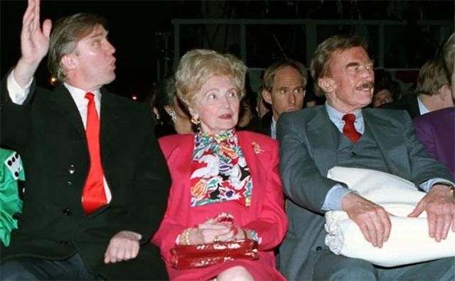 特朗普|特朗普母亲：做了8年保姆，嫁给富商成阔太，开着劳斯莱斯收硬币