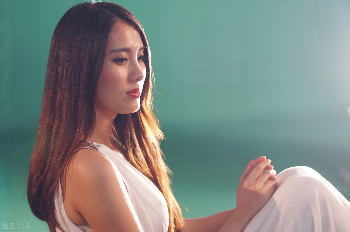 情感故事糖糖 女儿全款买房，母亲却怪她给家里丢脸了