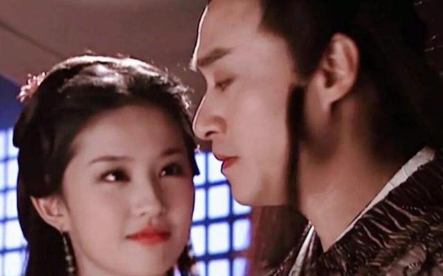 王语嫣|最近为何慕容复不喜欢王语嫣，王语嫣又是因为什么喜欢上慕容复的？