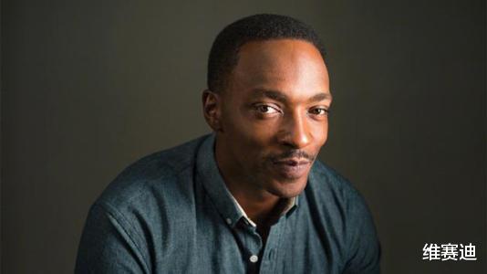 漫威|漫威的“猎鹰”多会搞事？仗着自己是黑人逼宫漫威，最后还得逞了