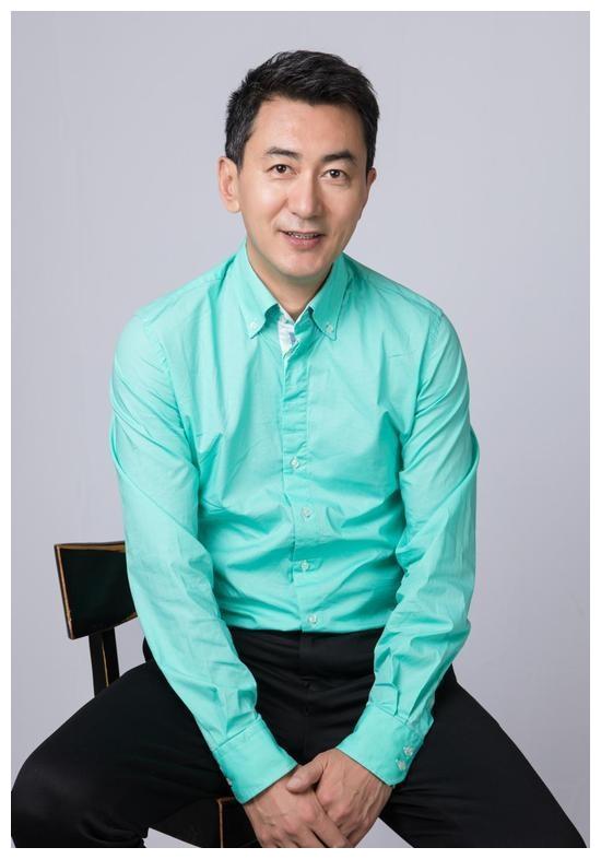 央视|央视著名女主播郑天亮：嫁给同事鲁健，父母帮他们化解生活困局