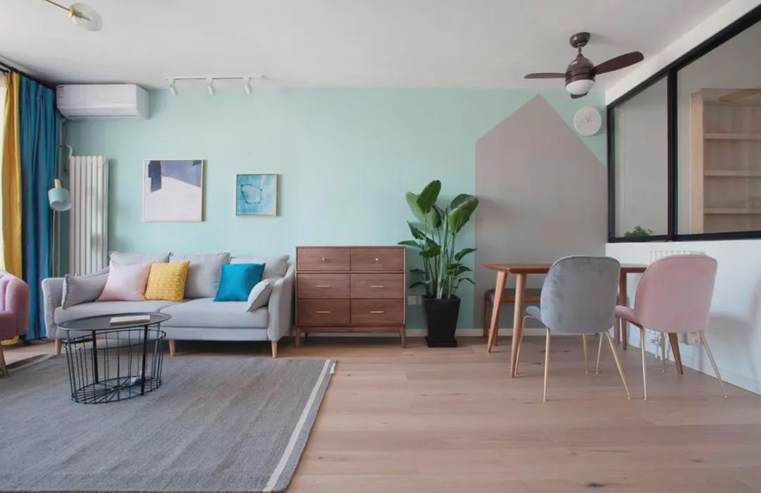 为利用空间,她做出8米长的储物柜,还多了一个房间,超实用