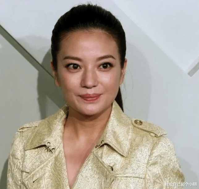 赵薇|赵薇用17年原谅范冰冰,却一生不会原谅,曾骗她穿日本军旗的女人