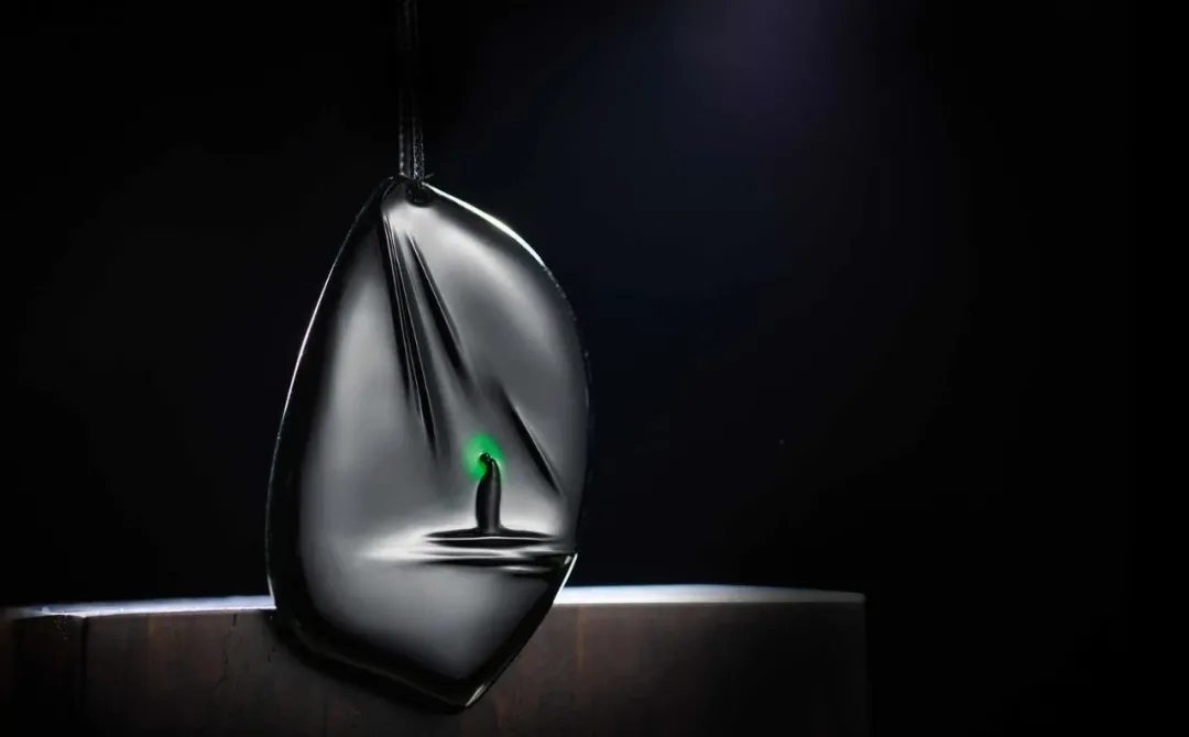 翡翠|翡翠到底用“水养”还是“油养”？