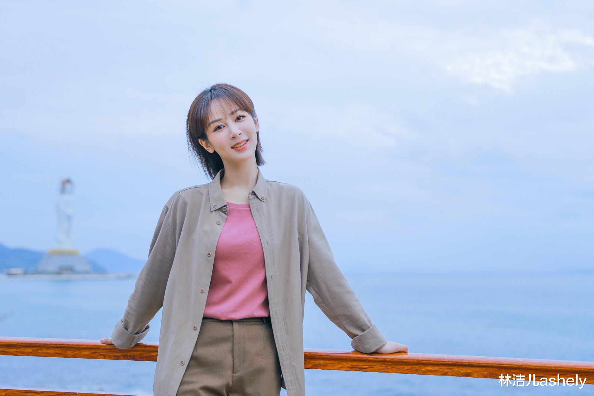 杨紫|杨紫人气飙升，成新晋“短发教科书”？原来短发也能变得仙气飘飘