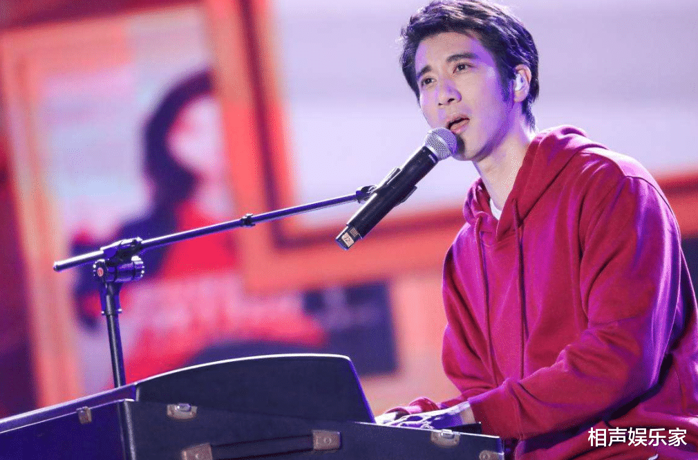 王力宏|王力宏“深明大义”，势给2021年做个总结，前面几个男明星太弱了