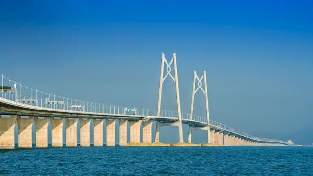 港珠澳大桥 美国人质疑:中国钱多用不掉?投资千亿却打造出“无法通车”的桥