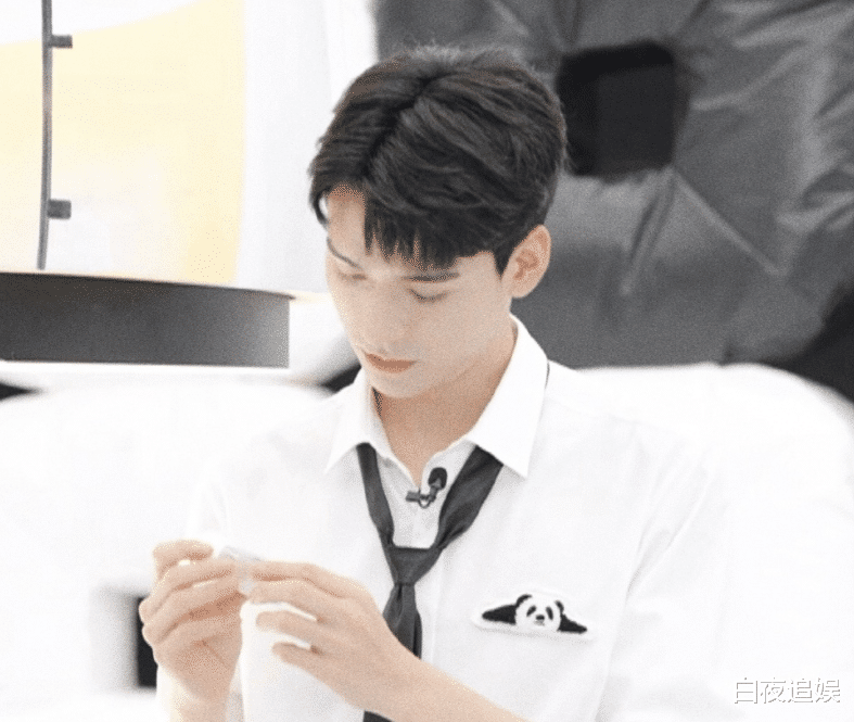 龚俊|明星捐款全线公开，唯独一人低调做好事，不说都没有人知道