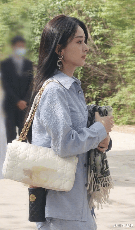 赵丽颖|知情人曝赵丽颖儿子抚养权归属内情，并详述双方离婚后带娃细节