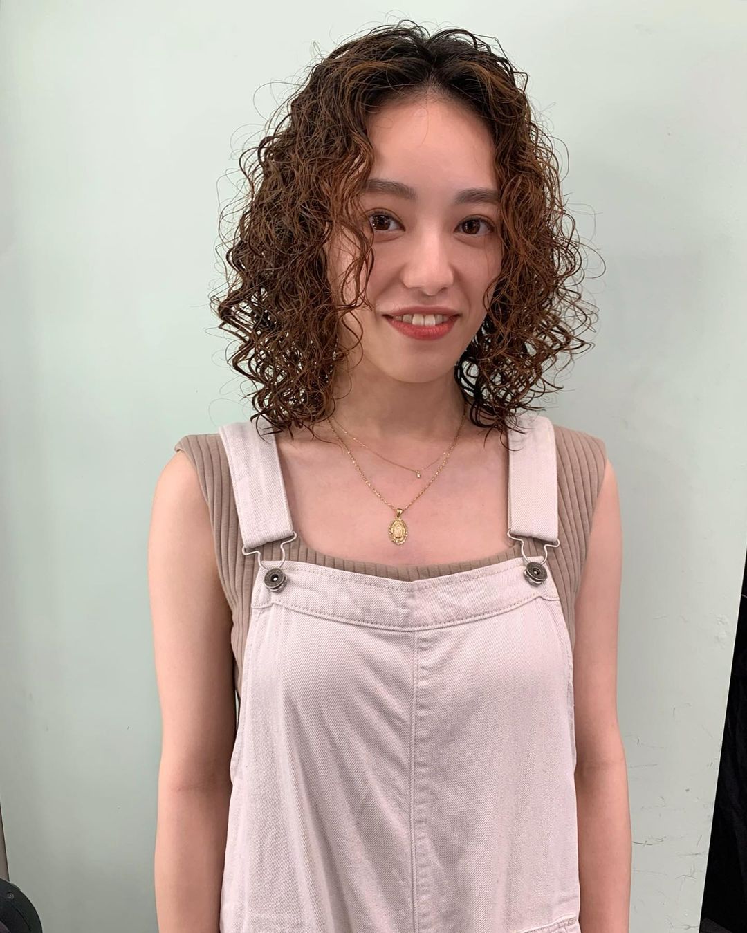 中长发发型 发型要想不过时，选择这4种发型就对了，洋气瘦脸美美哒