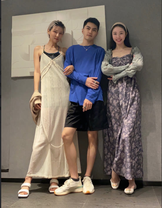 徐梦洁|陈露转发爱国动态？评论区遭网友沦陷，王萌晒美照心情不受影响